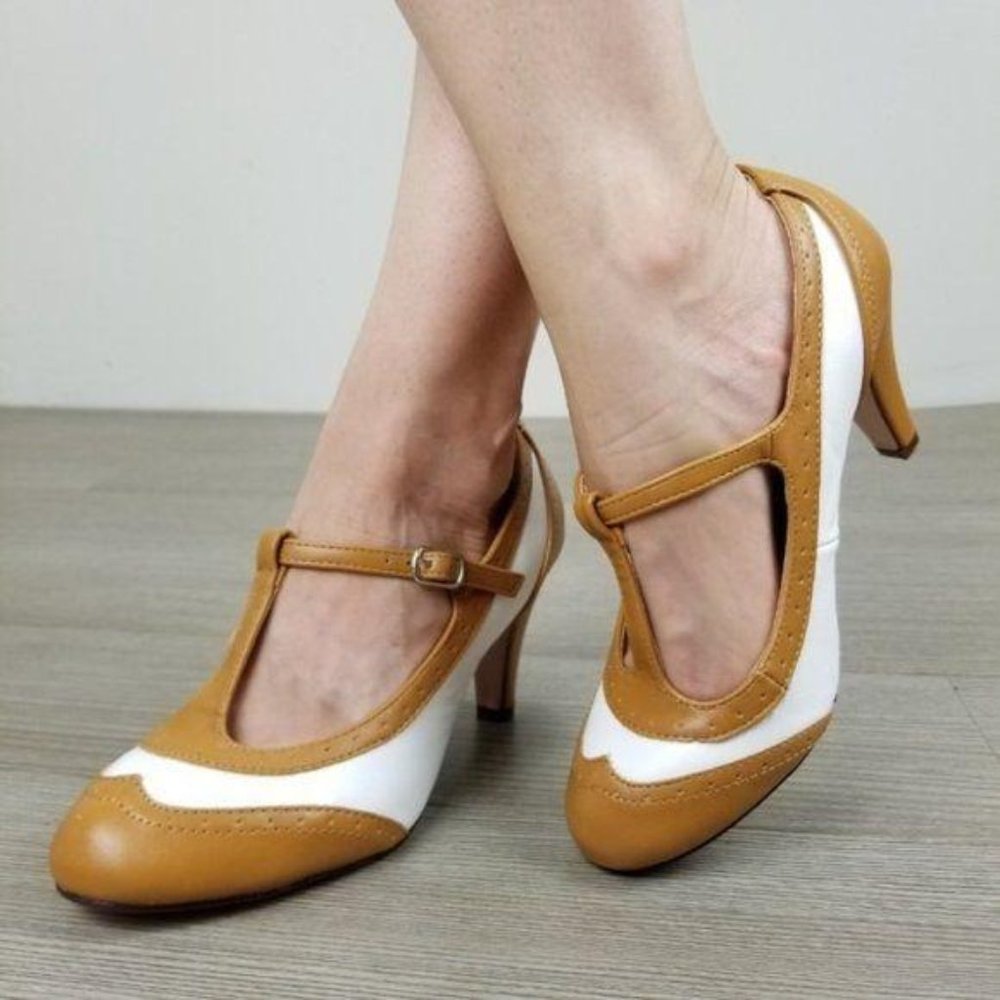 Vintage Style Rockabilly Two Tone T-Strap Pumps - Picture 2 of 7